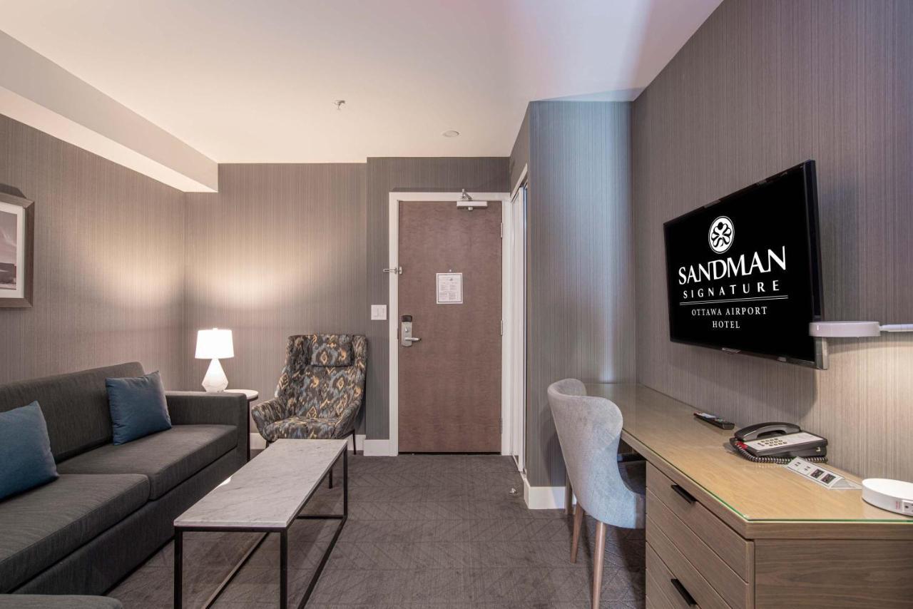 Sandman Signature Ottawa Airport Hotel Ngoại thất bức ảnh