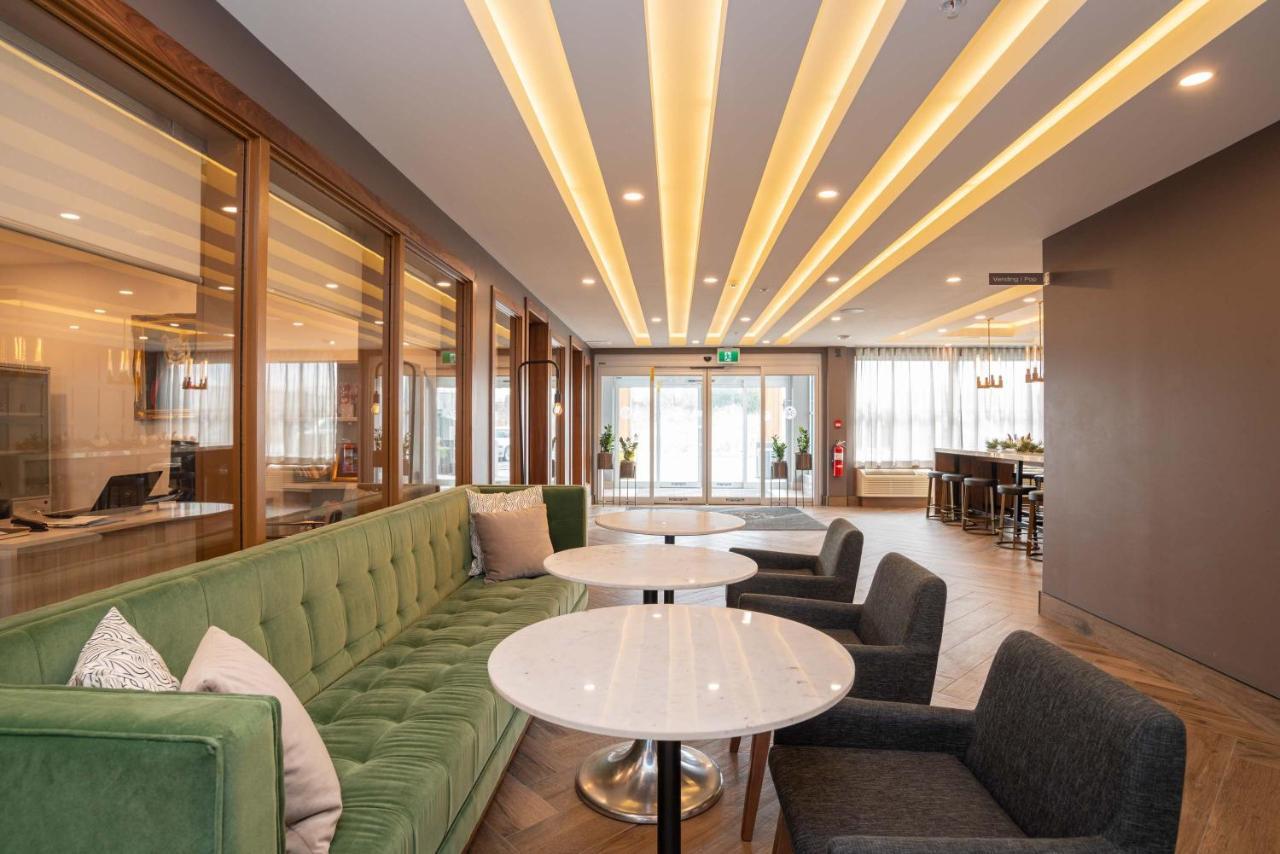 Sandman Signature Ottawa Airport Hotel Ngoại thất bức ảnh